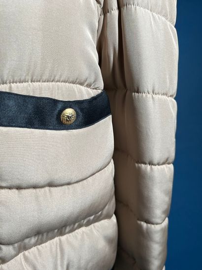CHANEL Boutique
Veste doudoune matelassée...