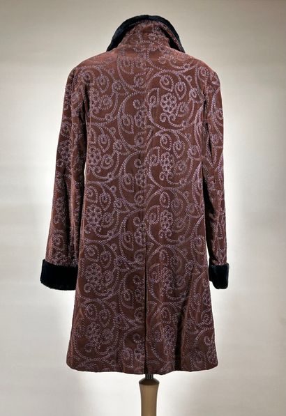 KENZO, bolduc numéroté 11810-19-05 (?)
Manteau...