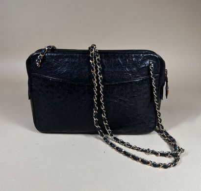 CHANEL 
Black ostrich leather 