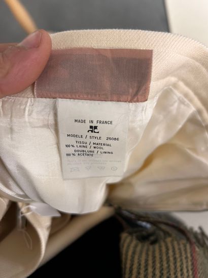 COURRÈGES Paris 
Top tunique en étamine de...