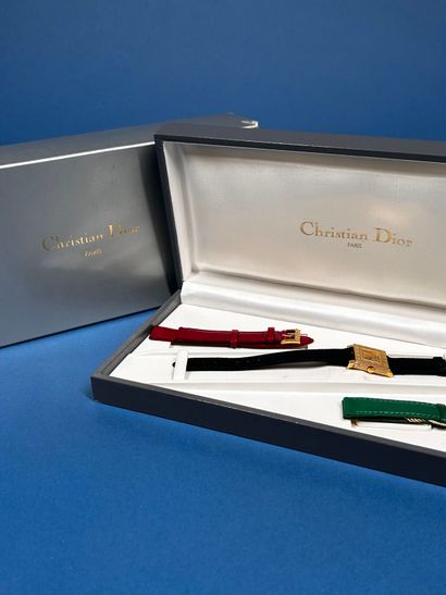 CHRISTIAN DIOR 
Square dial watch in gilt...