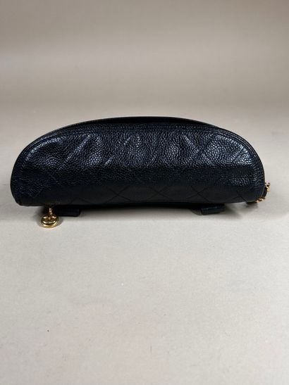 CHANEL 
Black quilted caviar leather belt...