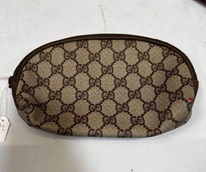 CHRISTIAN DIOR Vintage
Petite trousse en...