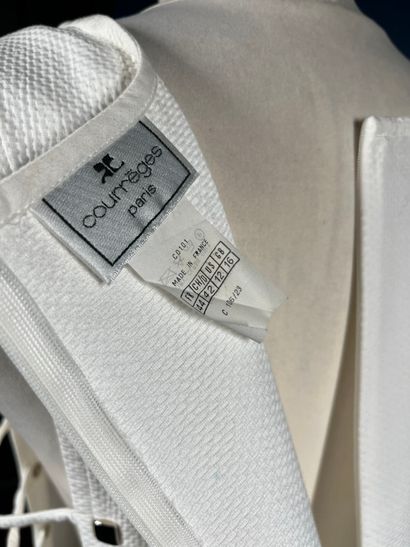 COURRÈGES 
Robe longue en piqué de coton...