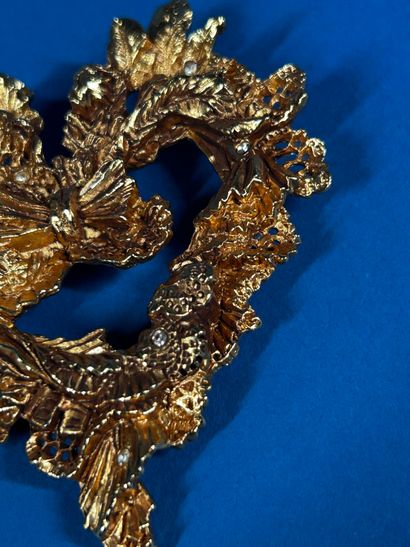 CHRISTIAN LACROIX, Noël 1995
Broche en métal...