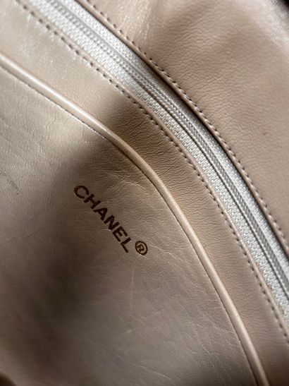 CHANEL 
Camera