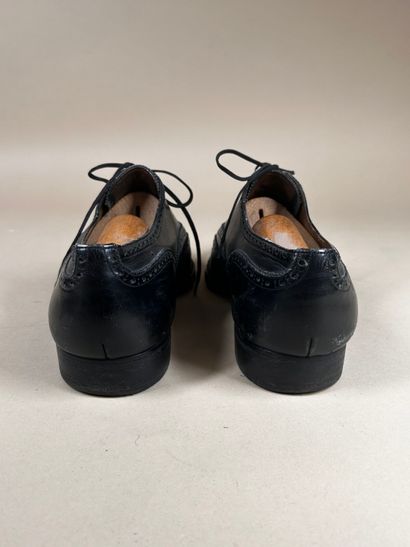 J. M. WESTON 
Ensemble de deux paires de...