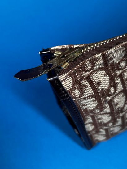 CHRISTIAN DIOR Vintage
Petite trousse en...