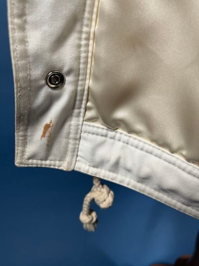 COURRÈGES Paris
Manteau en gabardine de coton...