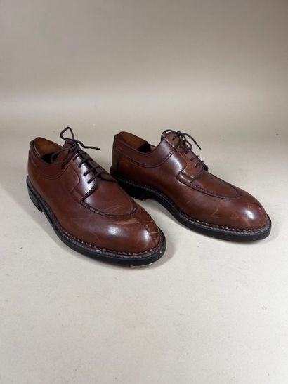 J. M. WESTON 
Lot de deux paires de chaussures...