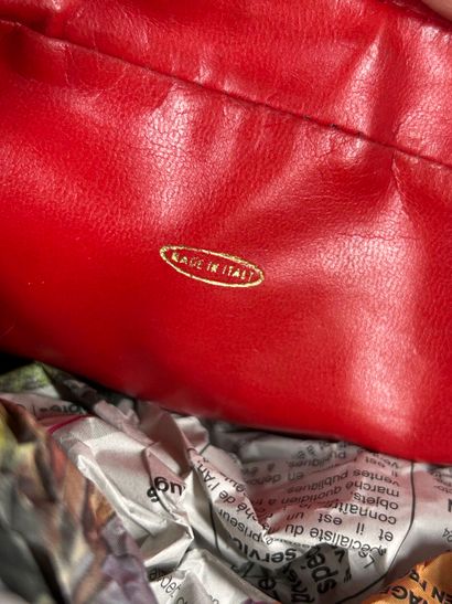 CHANEL 
Red chevron quilted leather bag,...