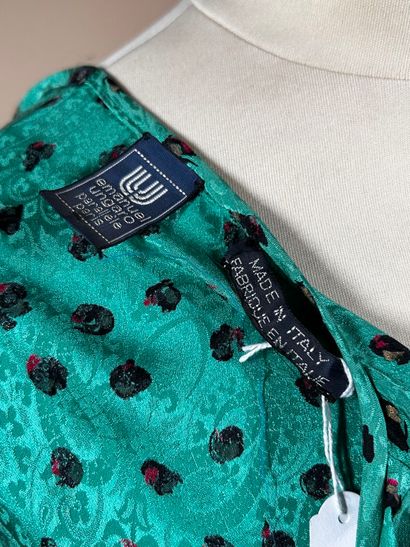 EMANUEL UNGARO PARALLELE 
Blouse cache cœur...