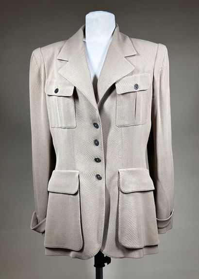 LAGERFELD 
Lot de deux vestes en gabardine...