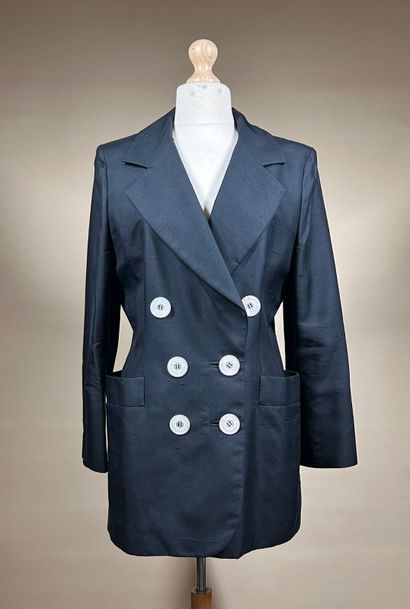 CHRISTIAN DIOR Boutique, n° 62987 et 31496
Ensemble...