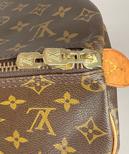 LOUIS VUITTON
Keepall 50