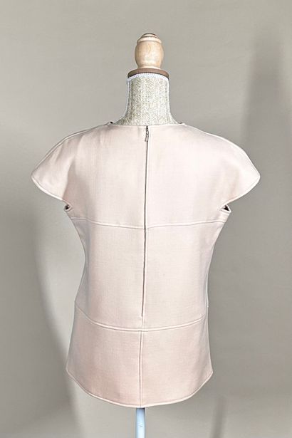 COURRÈGES Paris 
Tailleur pantalon en gabardine...