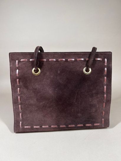 YVES SAINT LAURENT 
Sac cabas porté épaule...