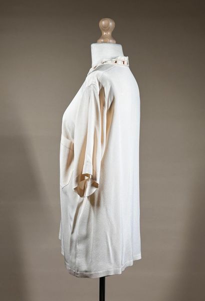 RENATA, Diffusion Michel Comte 
Robe mi-longue...