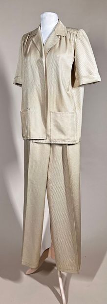 JEAN-LOUIS SCHERRER Boutique, n° 148450
Ensemble...