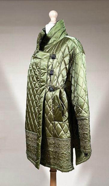 BAZAR de CHRISTIAN LACROIX 
Veste parka matelassée...
