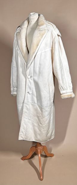 GUEROS COSTAR
Manteau long en peau lainé...