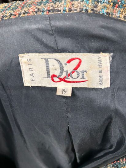 DIOR 2
Veste en tweed à carreaux à dominante...