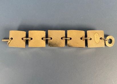 Dans le goût de Jean-Paul GAULTIER 
Bracelet...