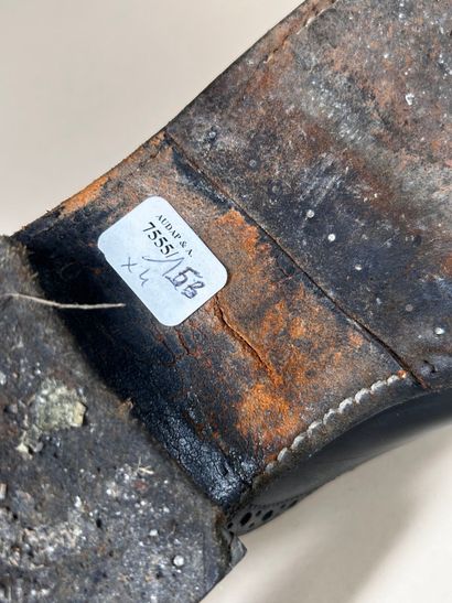 J. M. WESTON 
Ensemble de deux paires de...