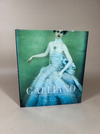 Collin MACDOWELL, Galliano : romantique,...