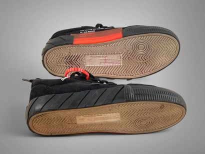 VIRGIL ABLOH pour OFF WHITE
Paire de sneakers...