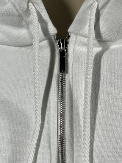 CHANEL 
White cotton hoodie, embroidered...