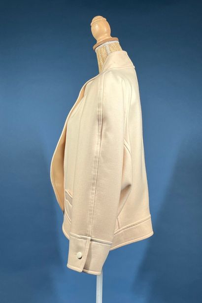 COURRÈGES Paris 
Veste en gabardine de laine...