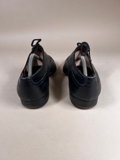 J. M. WESTON 
Ensemble de deux paires de...