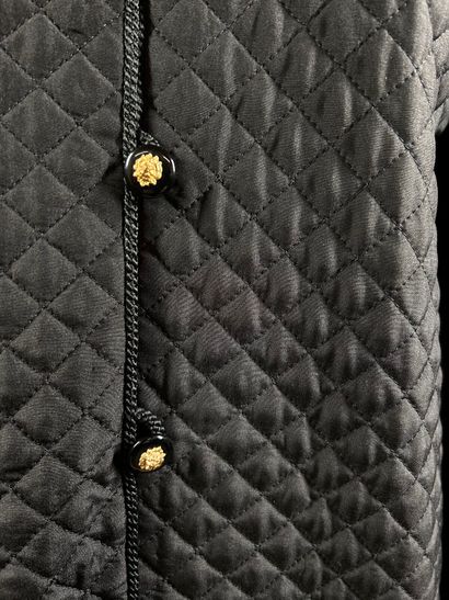 CHANEL Création 
Veste matelassée noire,...