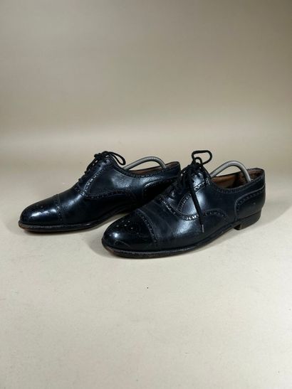 J. M. WESTON 
Ensemble de deux paires de...