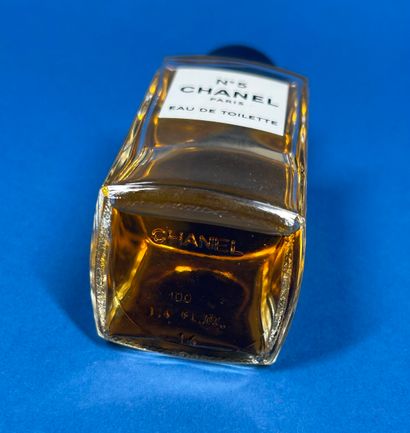 CHANEL 
Flacon d'eau de toilette n° 5 de...