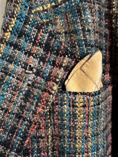DIOR 2
Veste en tweed à carreaux à dominante...