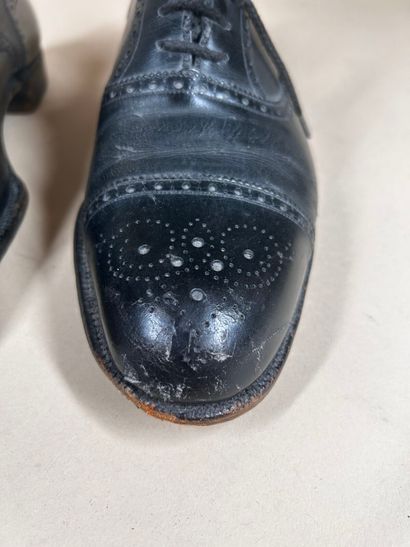 J. M. WESTON 
Ensemble de deux paires de...