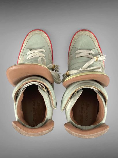 Louis VUITTON, collaboration Kanye WEST
Paire...