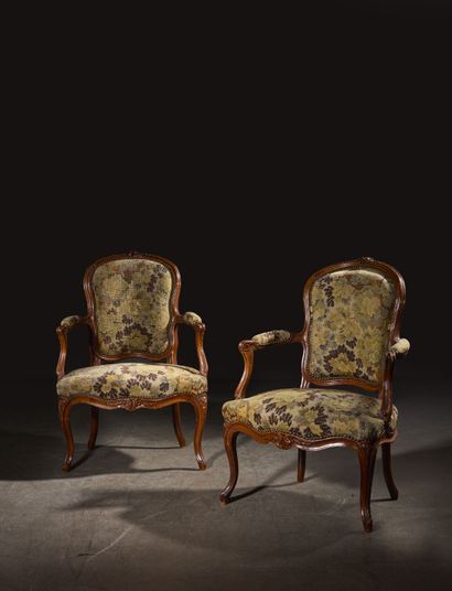Pair of armchairs in molded and carved wood,...