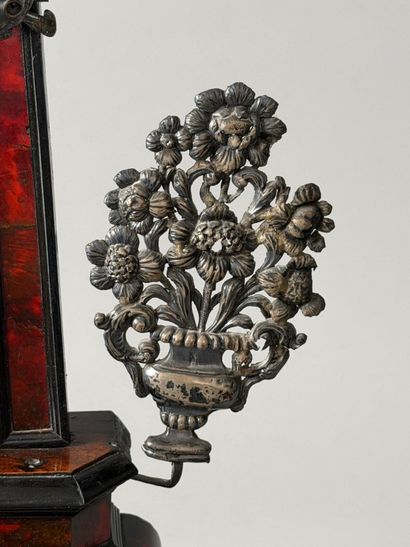 19th century French school
Altar cross
Gilded...