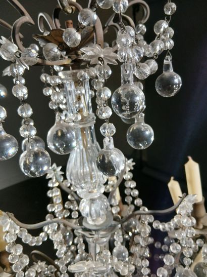 Twelve-light bronze chandelier on two rows...