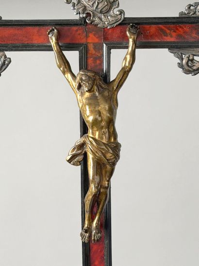 19th century French school
Altar cross
Gilded...
