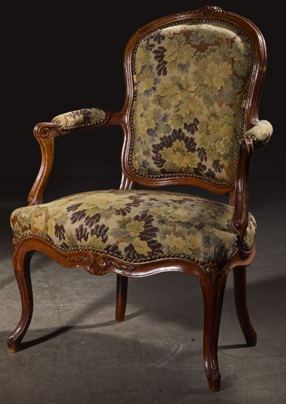 Pair of armchairs in molded and carved wood,...