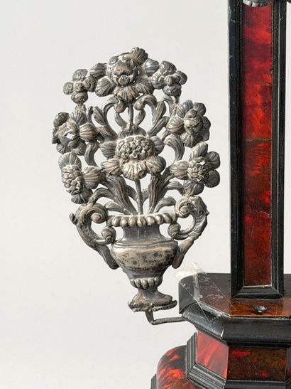 19th century French school
Altar cross
Gilded...