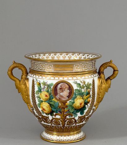 SÈVRES. 
Brachard porcelain sugar pot from...