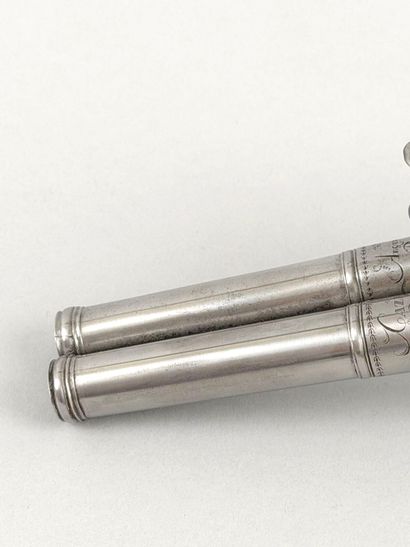 Important pistolet double à silex, aux armes...
