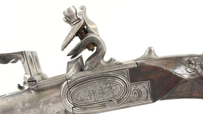 Important pistolet double à silex, aux armes...