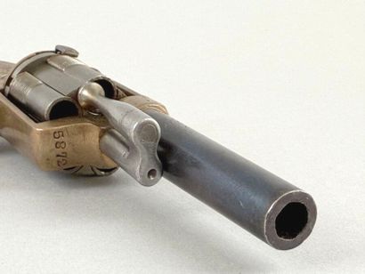 Revolver Slocum, cinq coups, calibre 32 annulaire....