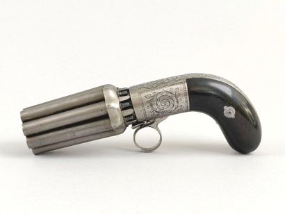 Important revolver poivrière Mariette, 8...